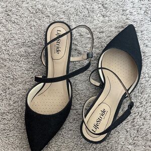 Life Stride Black Pointed Toe kitten heels